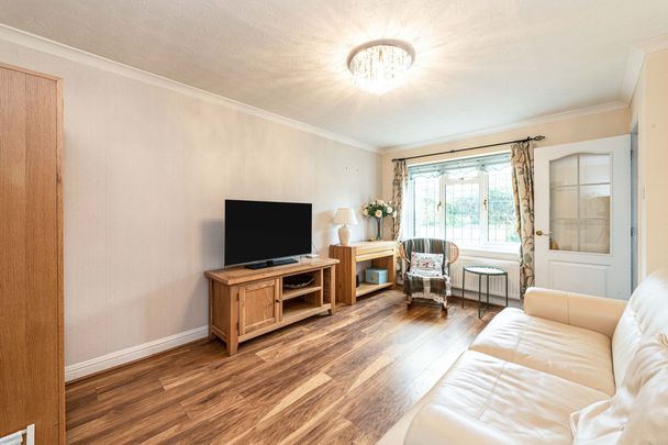 2 bedroom house to rent - Photo 1