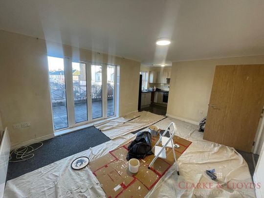 2 bedroom flat to rent - Photo 1