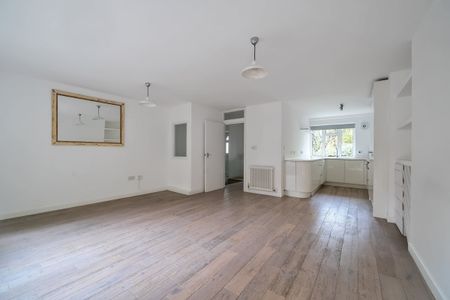 3 bedroom flat to rent - Photo 5