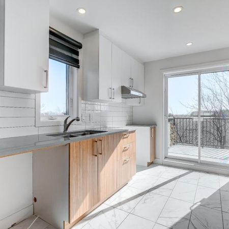 Ste-Madeleine (Rive -Sud) 5 ½ Haut de triplex RABAIS 500$ 1ER MOIS - Photo 4