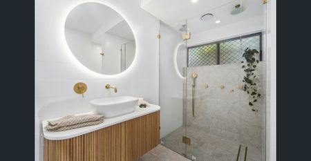 4/26 Palm Avenue, Surfers Paradise, Qld 4217 - Photo 3