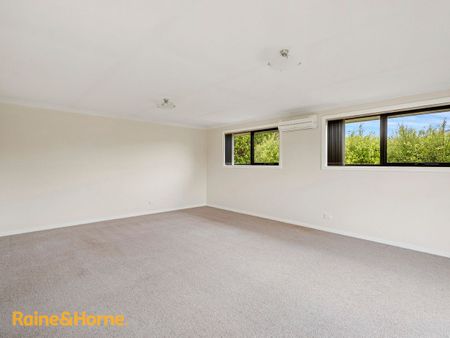 Perfectly positioned in a quiet and private setting - Photo 2