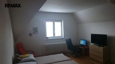 Pronájem bytu 1+1 v cihlovém domě na Jeremenkové ulici v Šumperku. - Photo 4