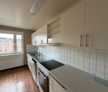 Slottsgatan 141 – 3rok (lgh 1402) - Foto 4