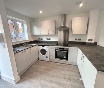 2 bedroom semi-detached house to rent - Photo 2