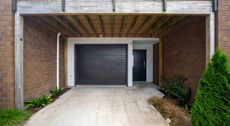 Modern 2-Bedroom Townhouse - The Perfect Lock-Up and Leave - Photo 4