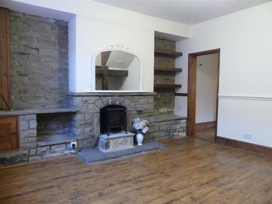 2 bedroom terraced house to rent - Photo 1