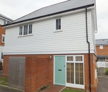 2 bedroom maisonette to rent - Photo 2