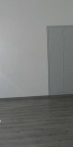 Location Appartement 2 pièces 51m² BRIGNOLES 83170 - Photo 4