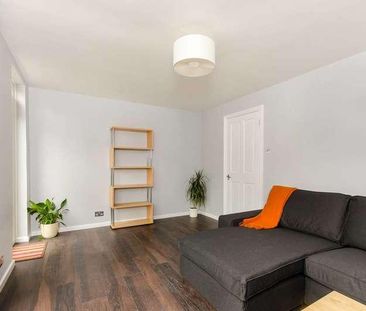 Caistor Road, Clapham South, SW12 - Photo 2