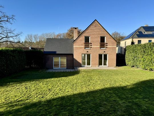 Volledig gerenoveerde villa in het landelijke Ottenburg - Photo 1