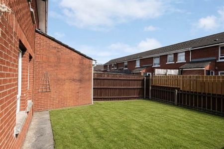 3 Britannic Park, Sandy Row, Belfast, BT12 5HG - Photo 5