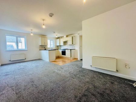 2 bedroom ground floor flat to rent - Photo 5