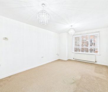 2 bedroom Flat in Squirrel Court, Aldershot - Photo 6