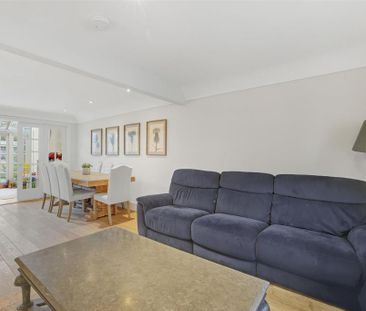 4 bedroom semi-detached house to rent - Photo 2