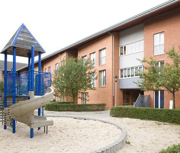 Helle 2-Zimmerwohnung mit Balkon und bodentiefen Fenstern! - Foto 1