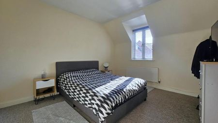 1 bedroom coach house to rent - Photo 3
