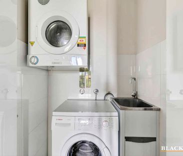 Extra Large One Bedroom Apartment in the Parliamentary Triangle - Photo 5