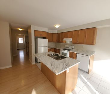 For Lease - 47 lothbury Drive, Brampton, Ontario - Photo 4