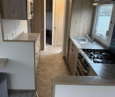 2 bedroom chalet to rent - Photo 2