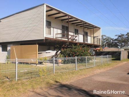 25 Wychewood Avenue, Mallabula, NSW 2319 - Photo 4