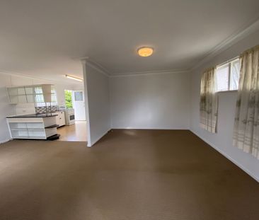 Scarborough Home East of Oxley - Close to Beach - 6 Month Lease - Photo 3