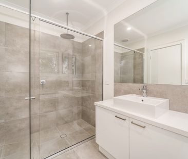 Stunning Four Bedroom Modern Home Backing onto Tranquil Silcock Res... - Photo 3