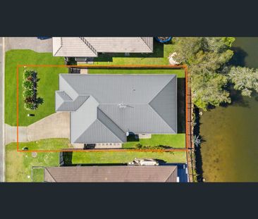 27 Adam Street, Beachmere, Qld 4510 - Photo 6