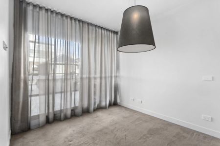 Unit 105/2 Cromwell Road, - Photo 2