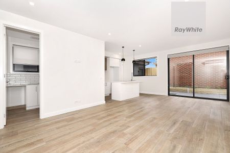 Light, Bright & Quality Built! - Photo 4