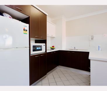 1 Bedroom Standard Apartment - Photo 4