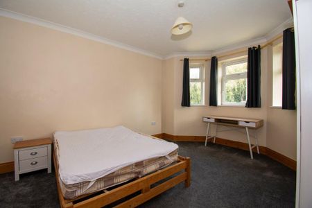 5 bedroom detached house to rent - Photo 5