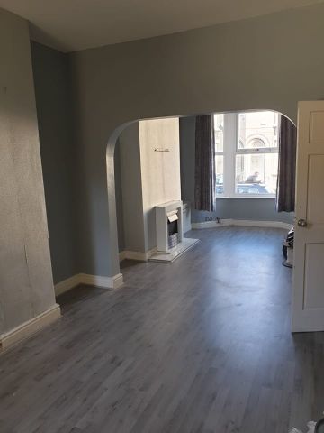 2 Bed Terraced House, Beatrice Street, L20 - Photo 2