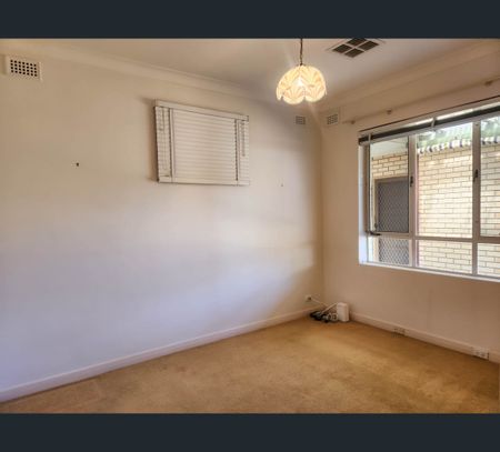 25 Brigalow Avenue, Kensington Gardens, SA 5068 - Photo 2