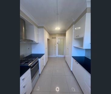 Low Maintenance Living in Sought After Location - Photo 3