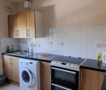 Shared property available in Uxbridge - Photo 1