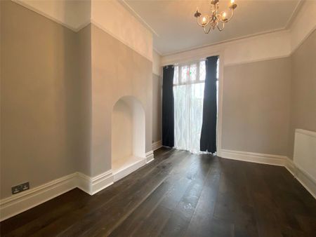 4 bedroom terraced house to rent - Photo 2