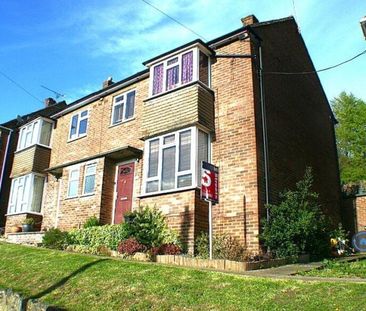 3 bedroom semi-detached house to rent - Photo 1