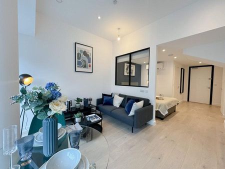 Studio to rent - Photo 2