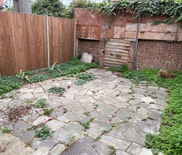 4 Bedroom House - Terraced To Let - Photo 5