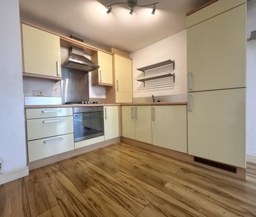 Cranmer Road, Bradford - Photo 4