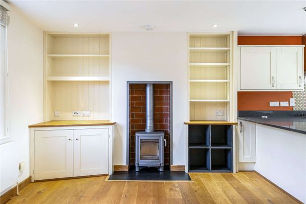 A modern two bedroom home - Photo 1