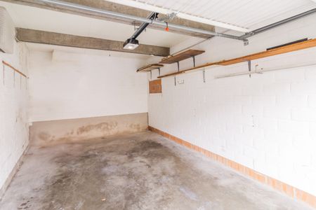 Ruim 1 slaapkamer-appartement met terras en garagebox! - Foto 2