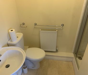 Tamarisk Drive, Great Yarmouth, Caister-On-Sea - Photo 6