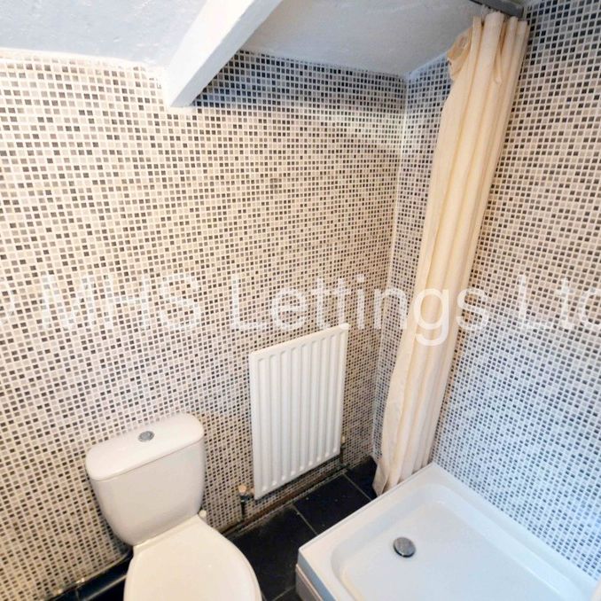 6 Bedroom Mid Terraced House for rent in Ebor Place - Photo 1