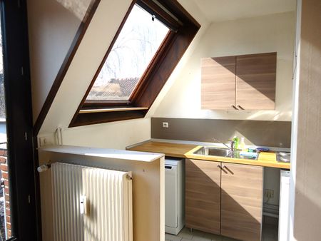 Appartement situé rue Lepelletier dans le vieux Lille ! réf G80 - Photo 2