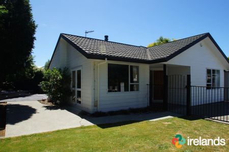 Wonderful Three Bedroom Family Home - Photo 4