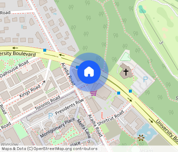 Colonial House - Photo 1