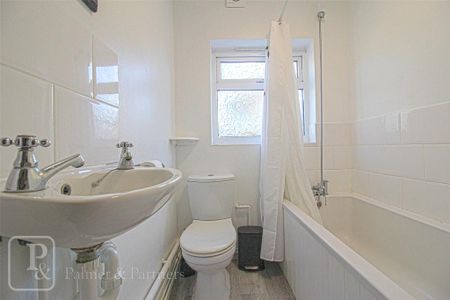 2 bedroom terraced house to rent - Photo 5