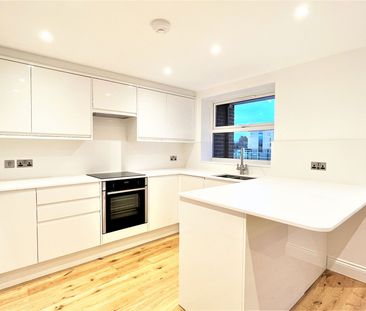 Beautifully refurbished 1-bed flat, Ealing W5 2JD - Photo 6
